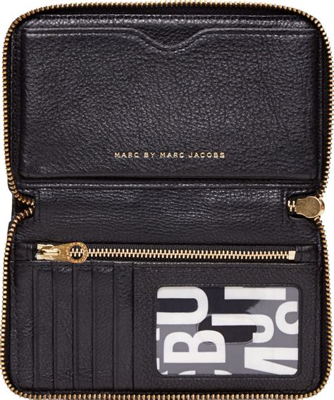 marc jacobs men wallet|marc jacobs tote bag wallet.